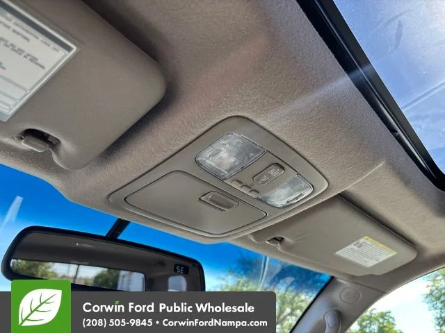 Used 2007 White Toyota Limited image 20