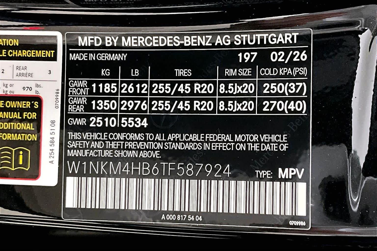 New 2026 Obsidian Black Metallic Mercedes-Benz GLC 300 image 21