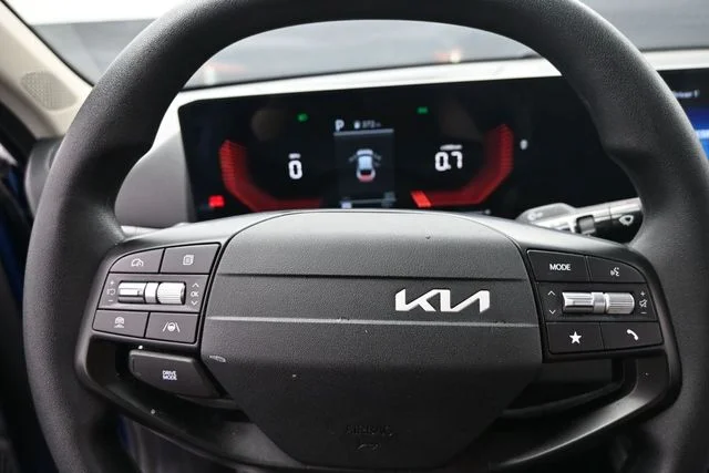 Used 2025 Blue Kia LXS image 14