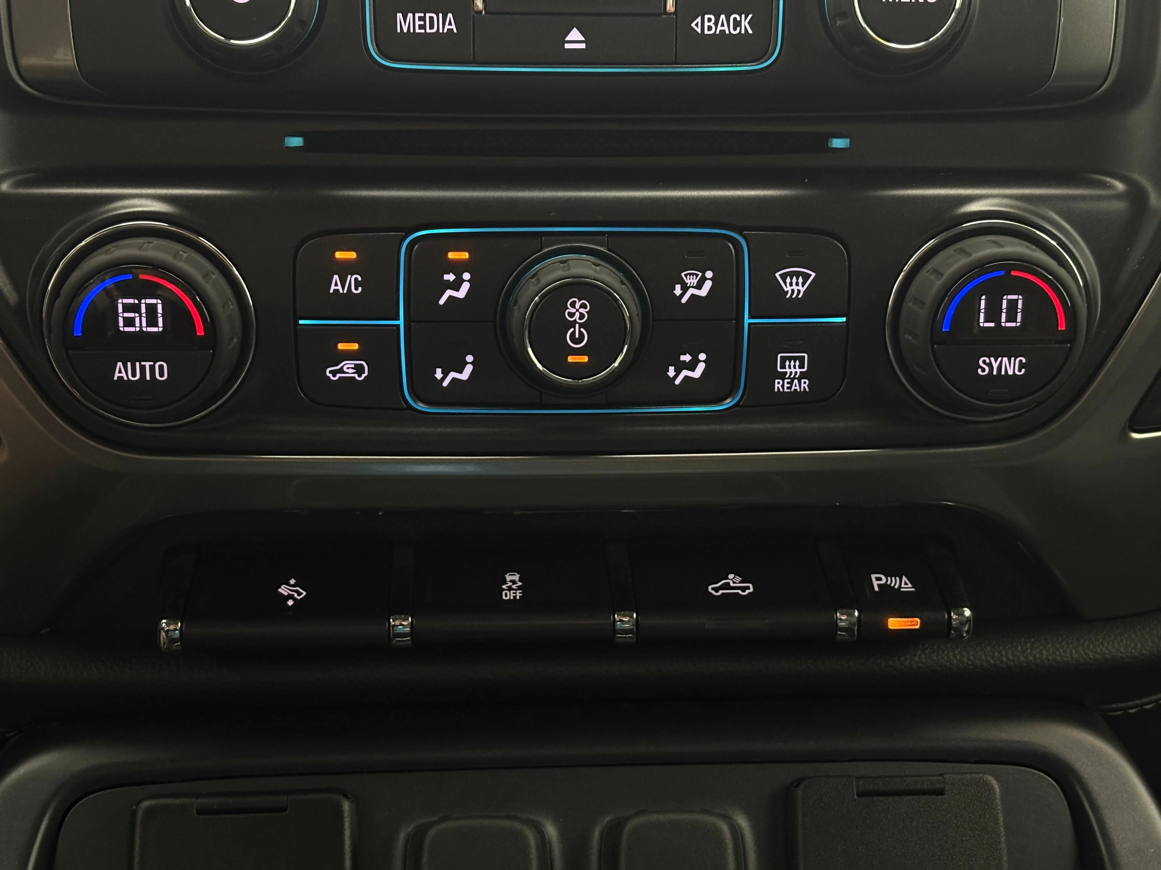 Used 2017 GRAPHITE METALLIC Chevrolet LTZ image 25