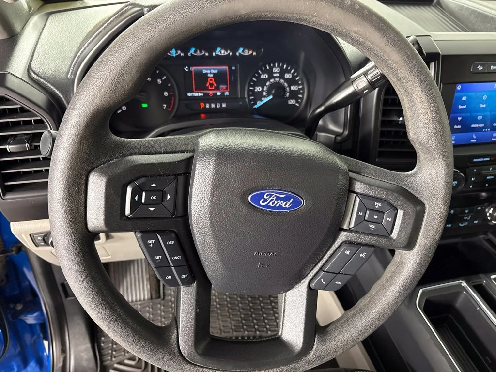 Used 2020 Blue Ford XL image 31