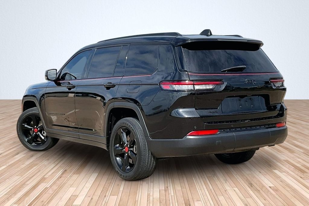 Used 2023 Black Jeep Altitude image 10