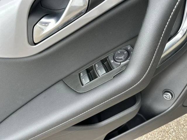 Used 2024 White Chevrolet LT image 17