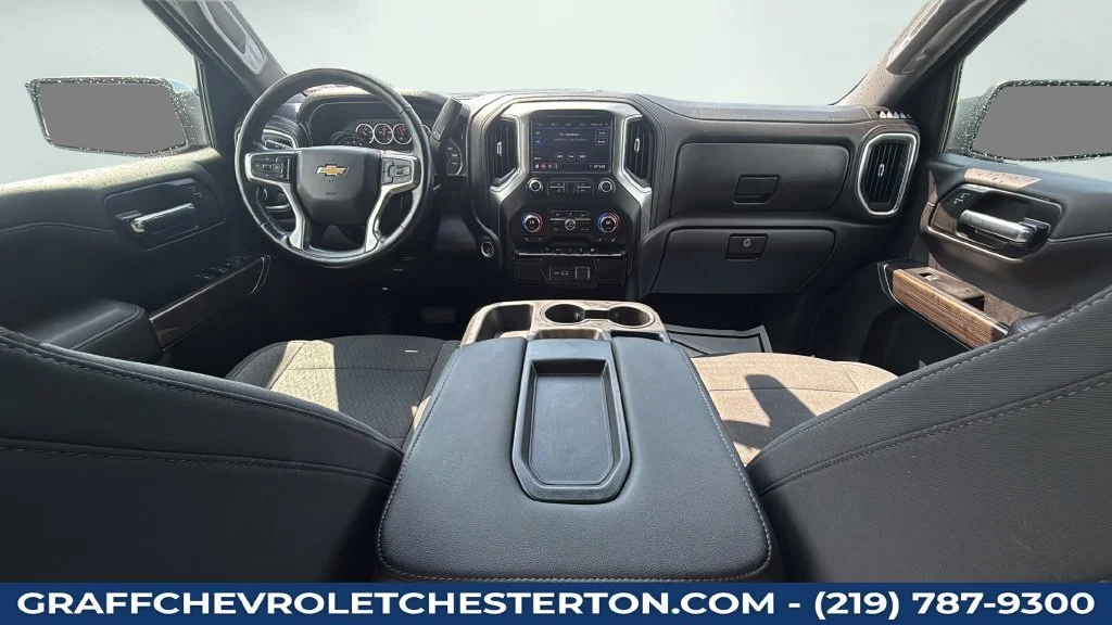 Used 2020 SUMMIT WHITE Chevrolet LT image 29