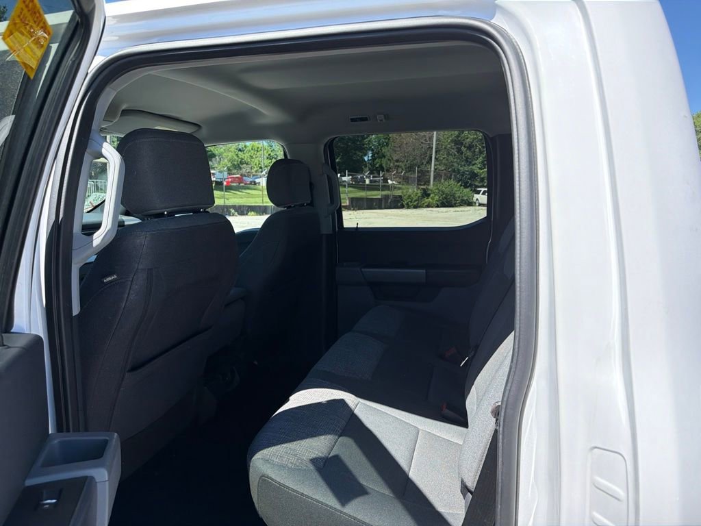 Used 2021 Oxford White Ford XLT image 11