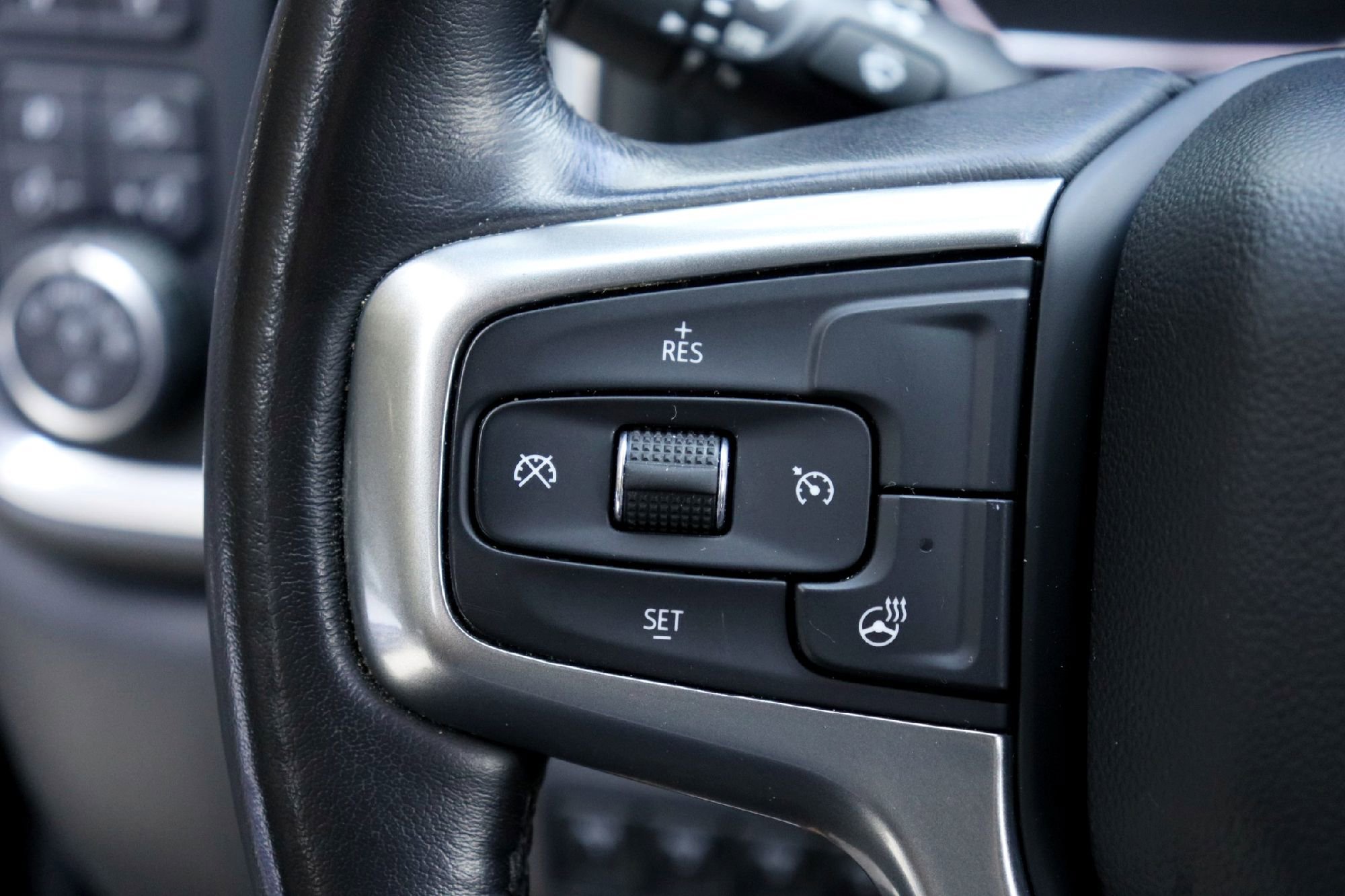 2022 Chevrolet Silverado 3500HD LTZ - Photo 12