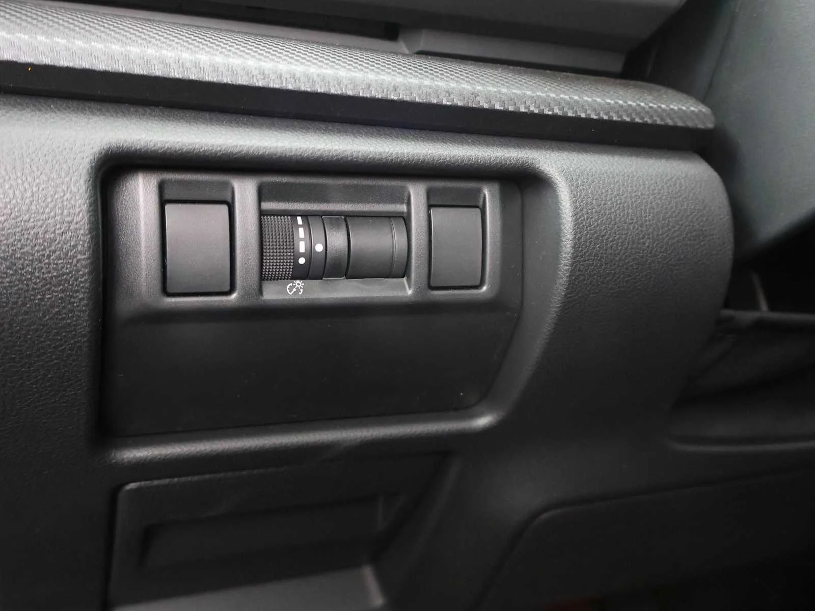 Certified Used 2025 Ice Silver Metallic Subaru Premium image 17