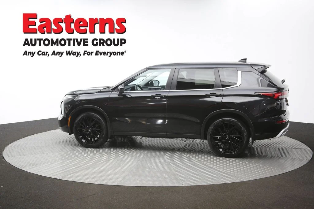 Used 2024 Black Mitsubishi SE image 61