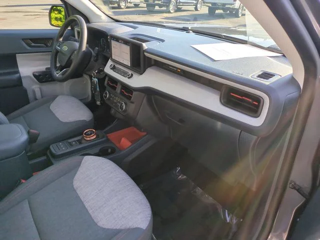 Used 2023 Gray Ford XLT image 32