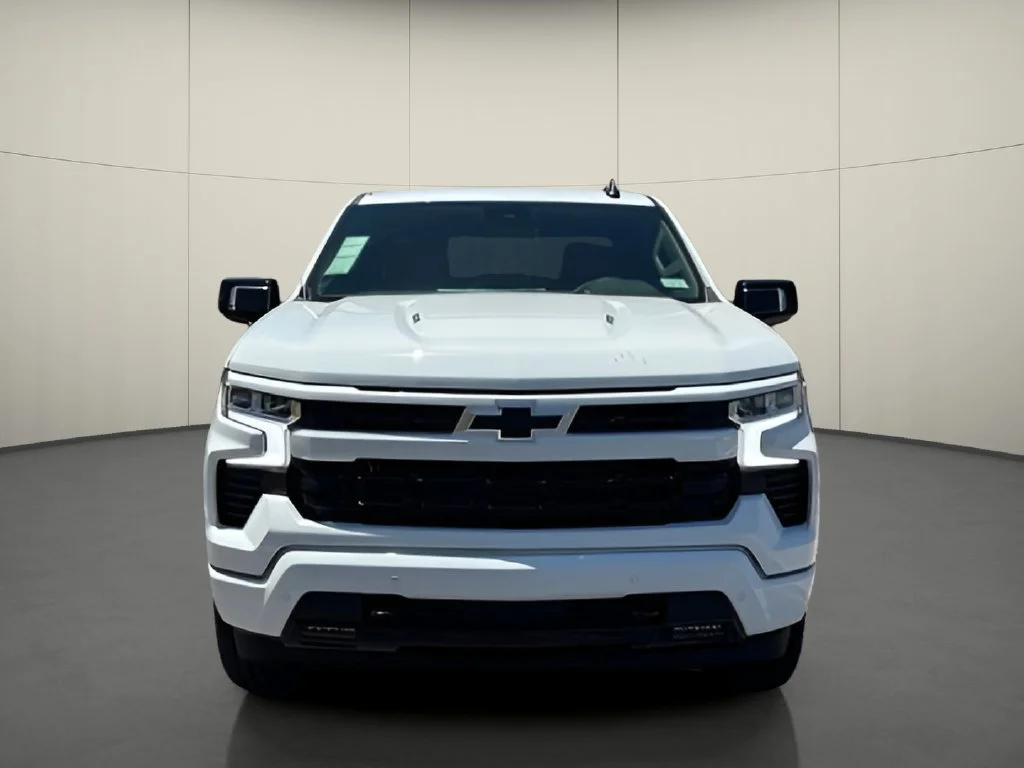 New 2026 Summit White Chevrolet RST image 5