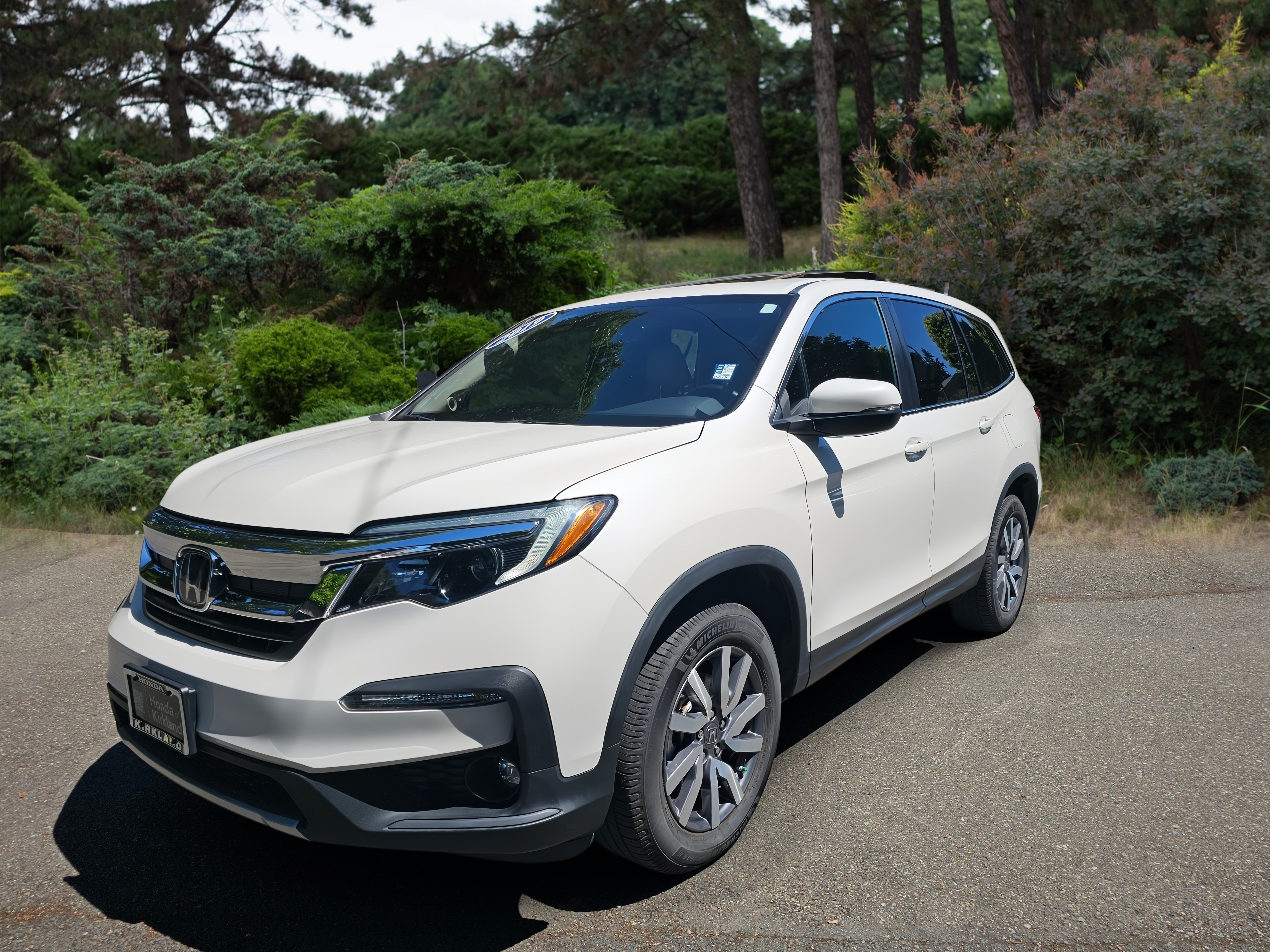 Used 2019 White Diamond Pearl Honda EX-L image 3