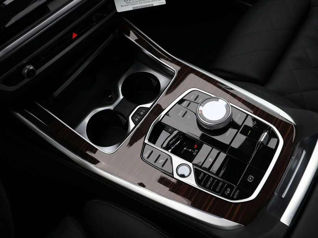 New 2027 White BMW xDrive40i image 32