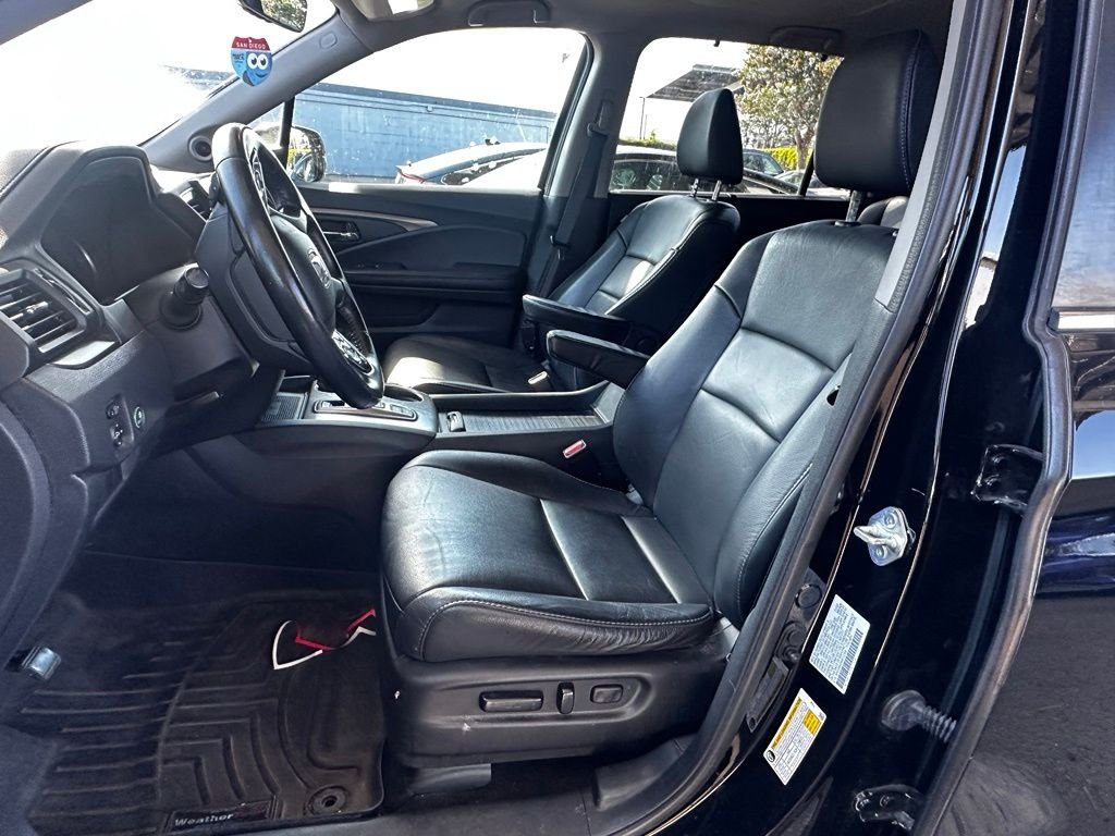 Used 2022 Black Honda Special Edition image 17