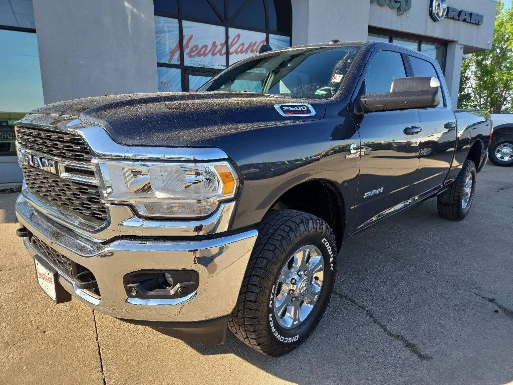 Used 2022 RAM Ram 2500 Pickup Big Horn with VIN 3C6UR5DL1NG140416 for sale in Kansas City