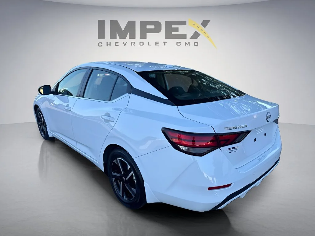 Used 2025 White Nissan SV image 3