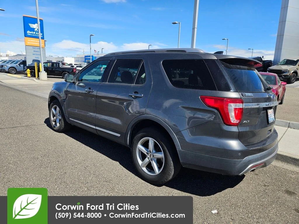 Used 2016  Ford XLT image 8