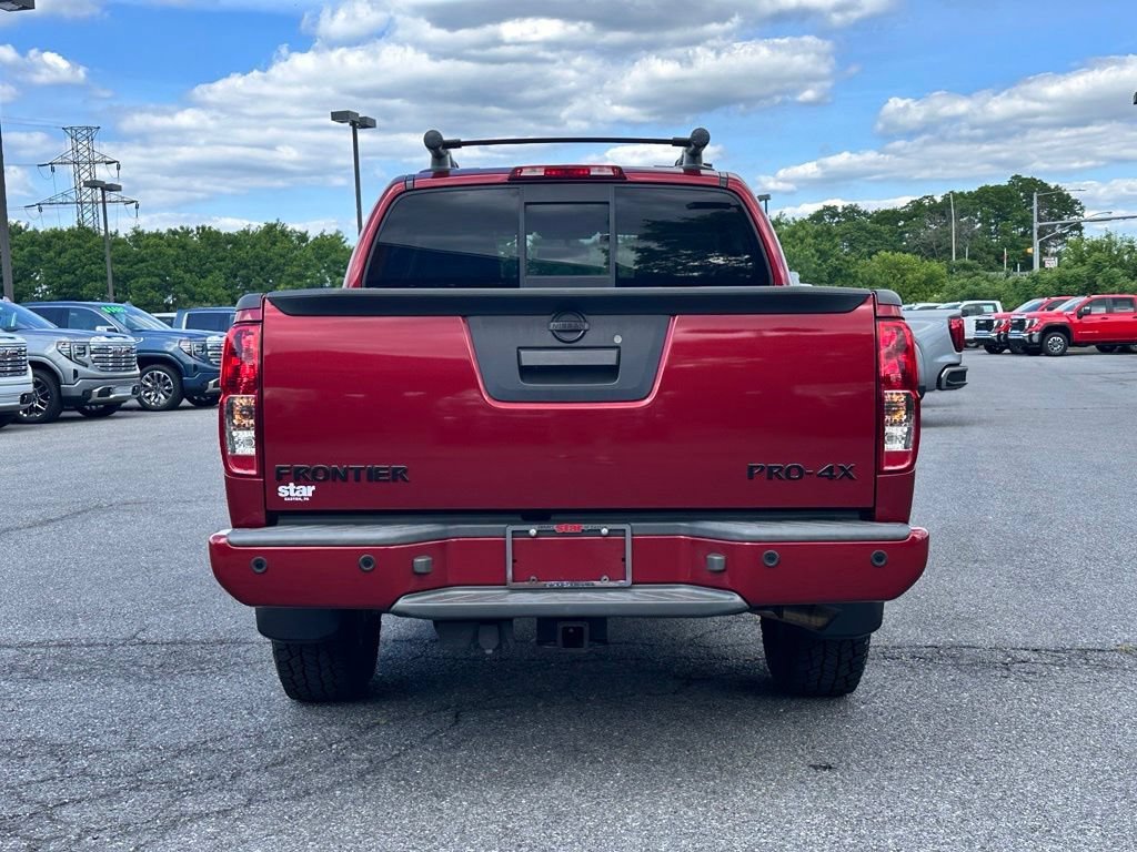 Used 2021 Red Nissan Crew Cab PRO-4X 4x4 image 9