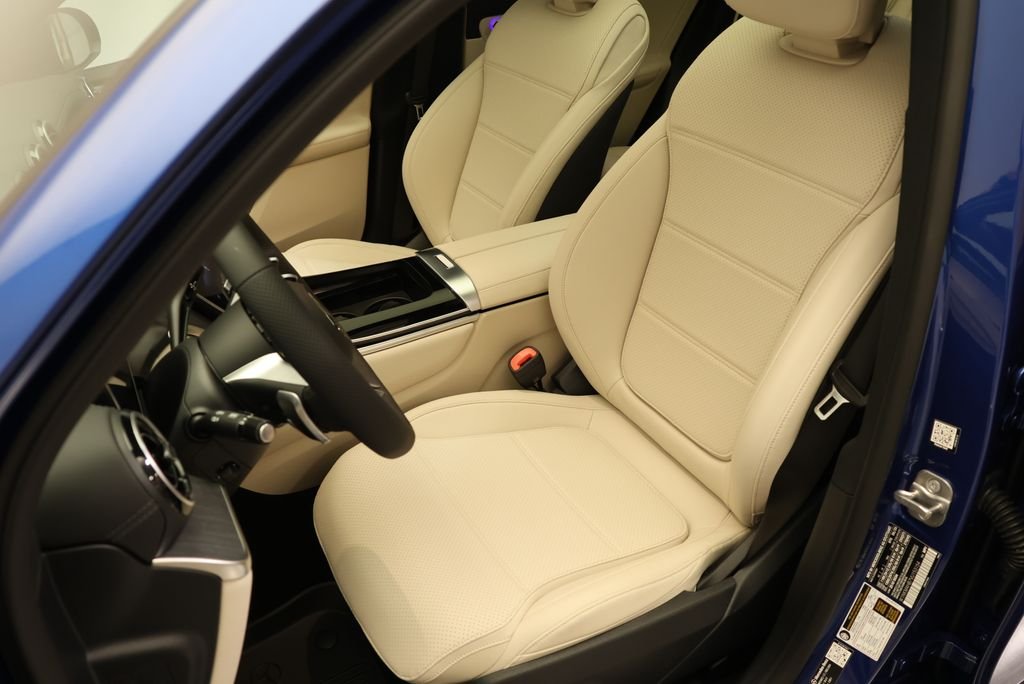 Used 2027 Starling Blue Metallic Mercedes-Benz GLC 300 image 37