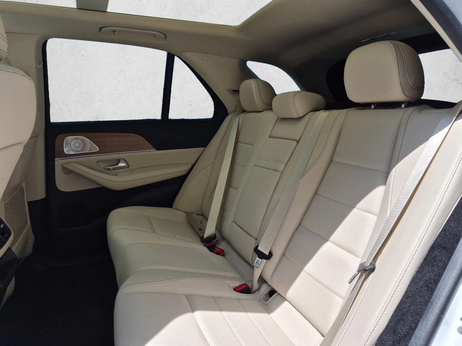 Certified Used 2024 Polar White Mercedes-Benz GLE 450 image 18
