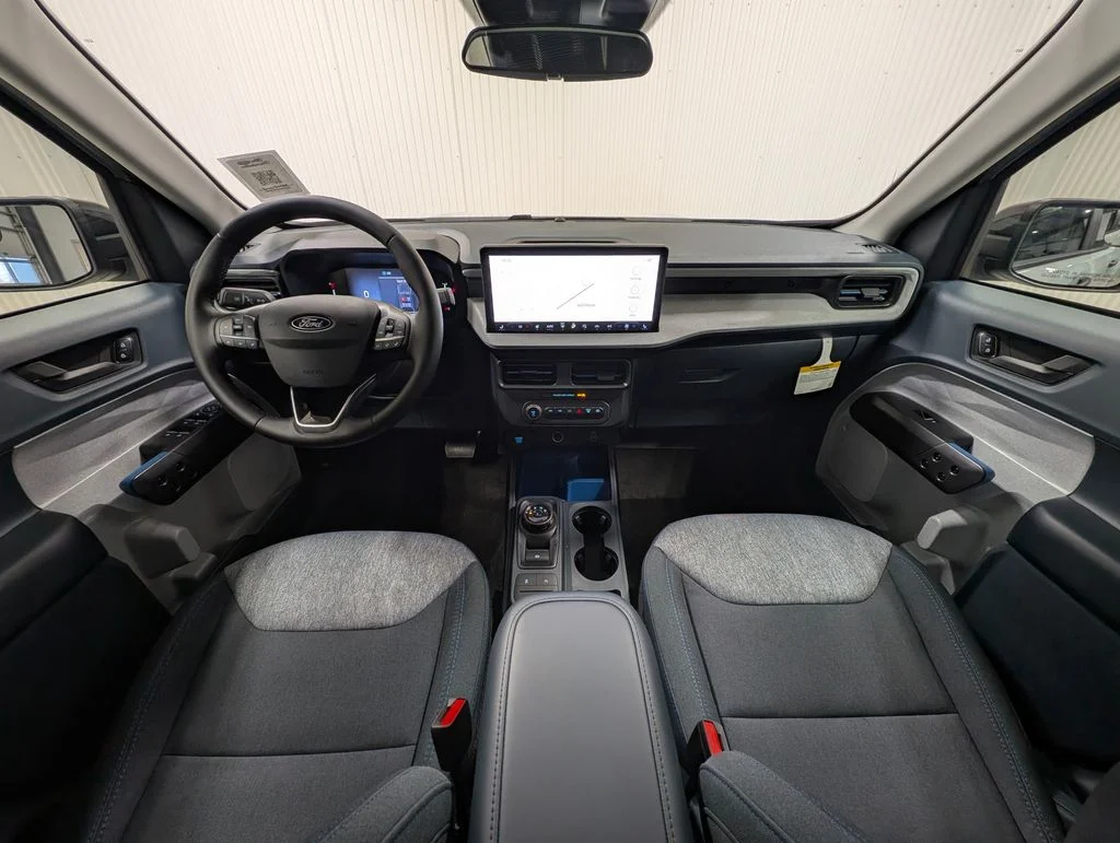 New 2026 Space White Metallic Ford XLT image 2