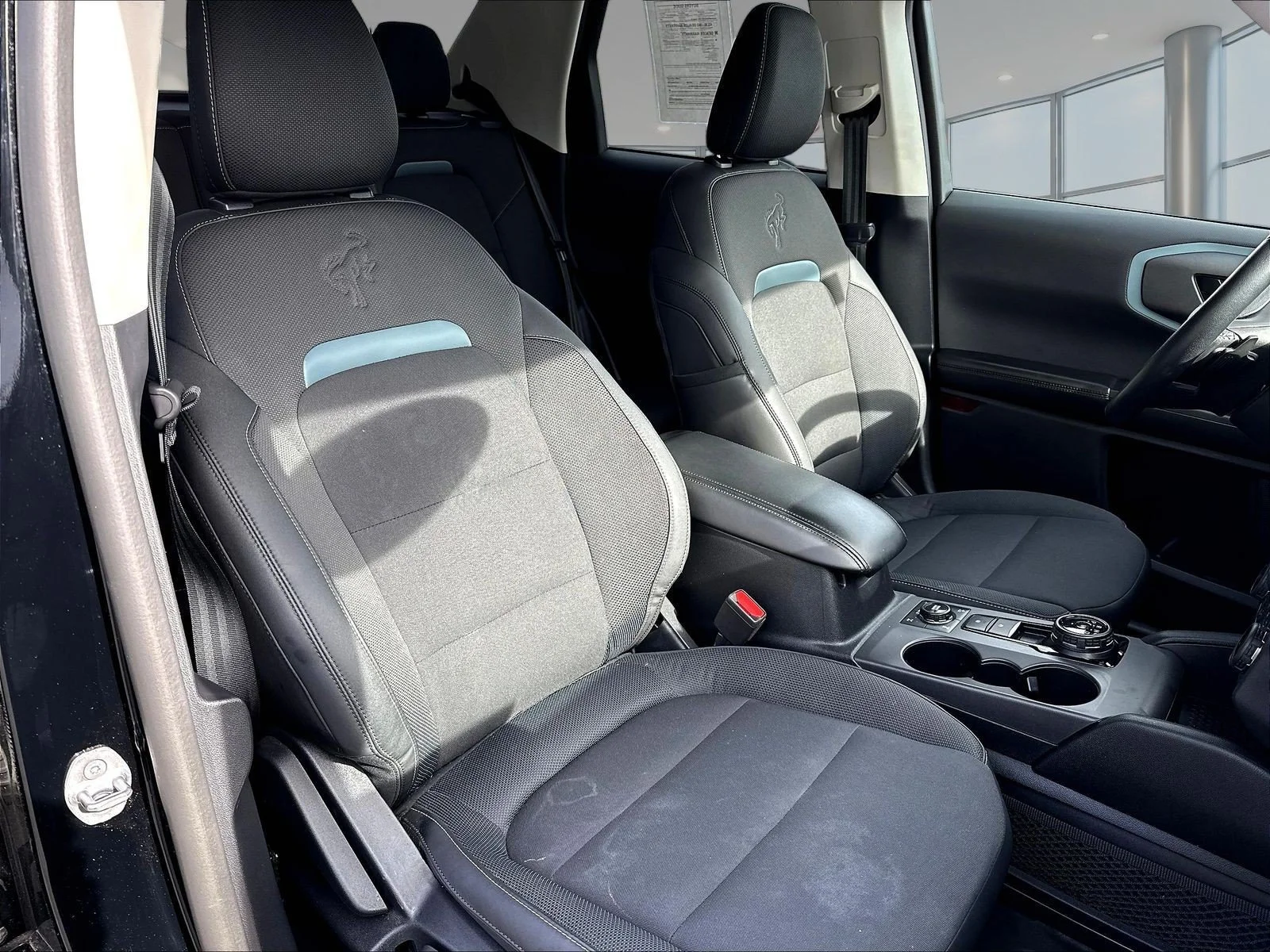 Used 2022 Shadow Black Ford Badlands image 30