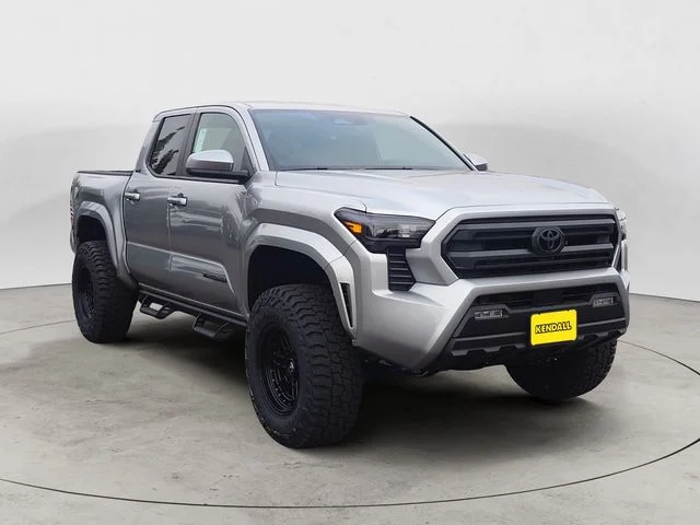2025 Toyota Tacoma SR5 - Photo 7