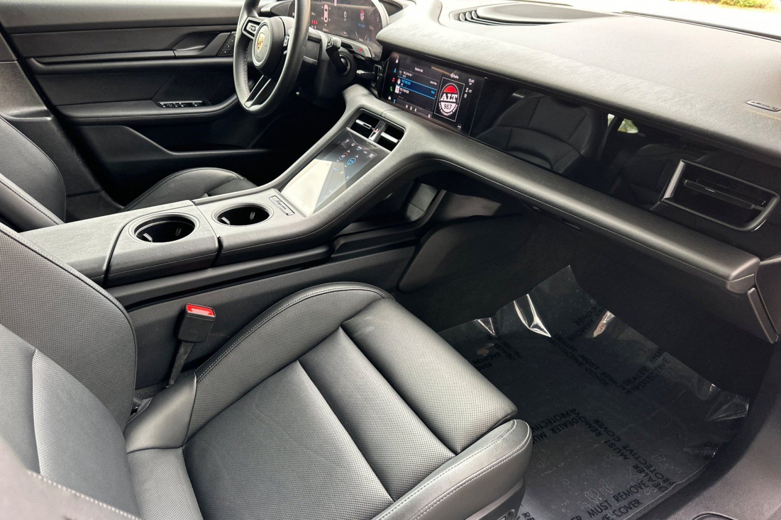 Used 2023 Volcano Grey Metallic Porsche  image 15