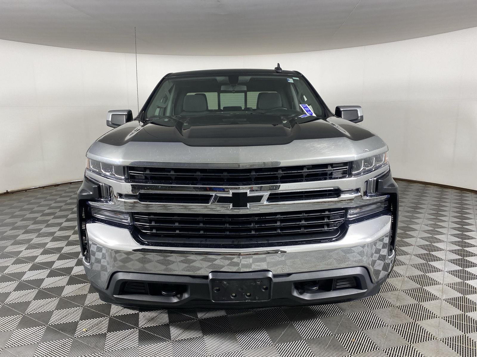 Used 2019 Black Chevrolet LT image 2