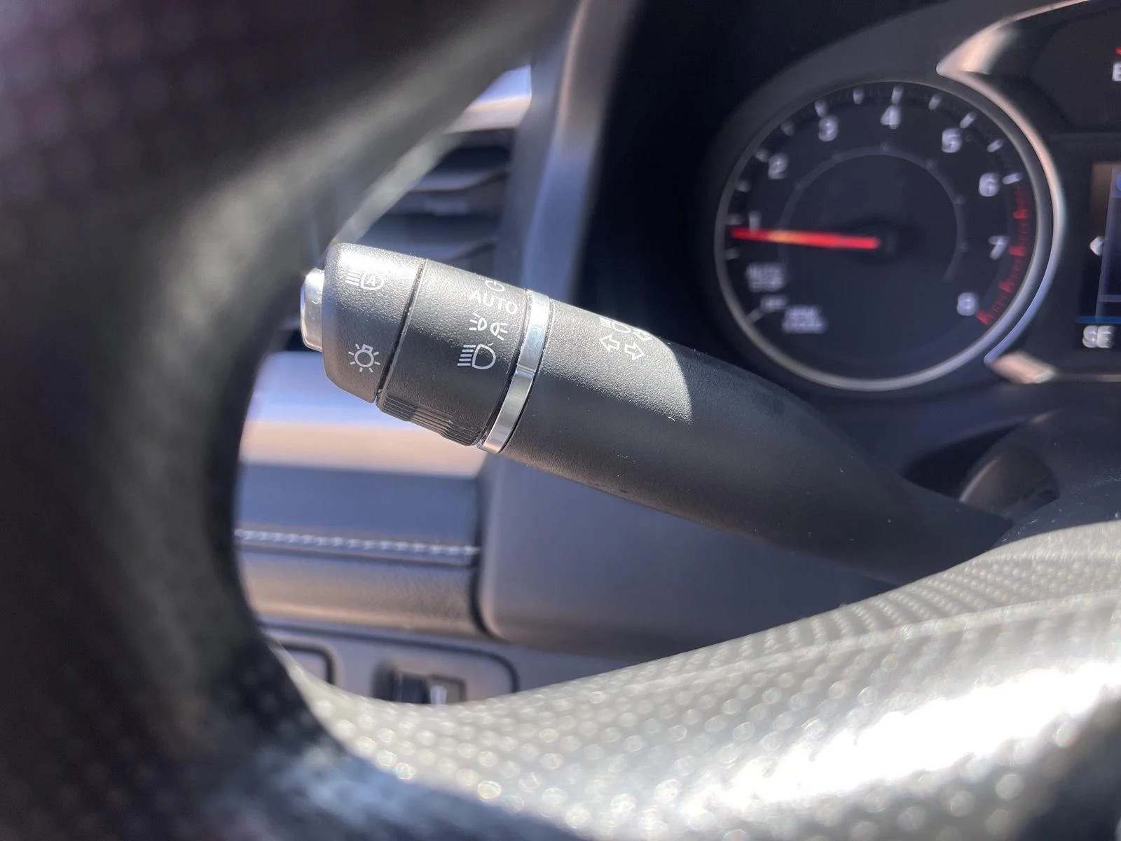 Used 2023 Sterling Metallic GMC SLE image 20