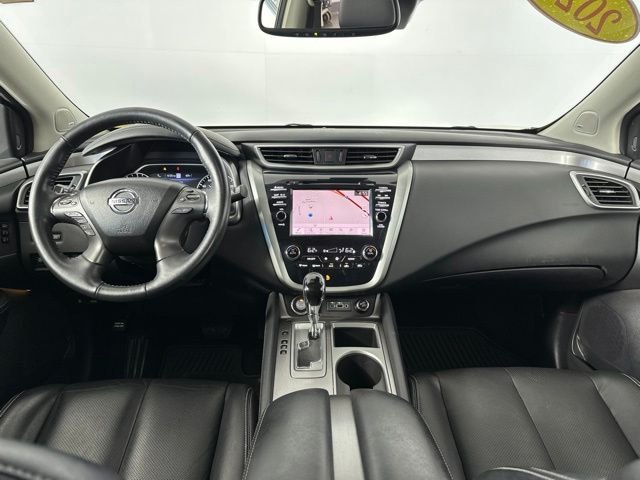 Used 2020 White Nissan SL image 4