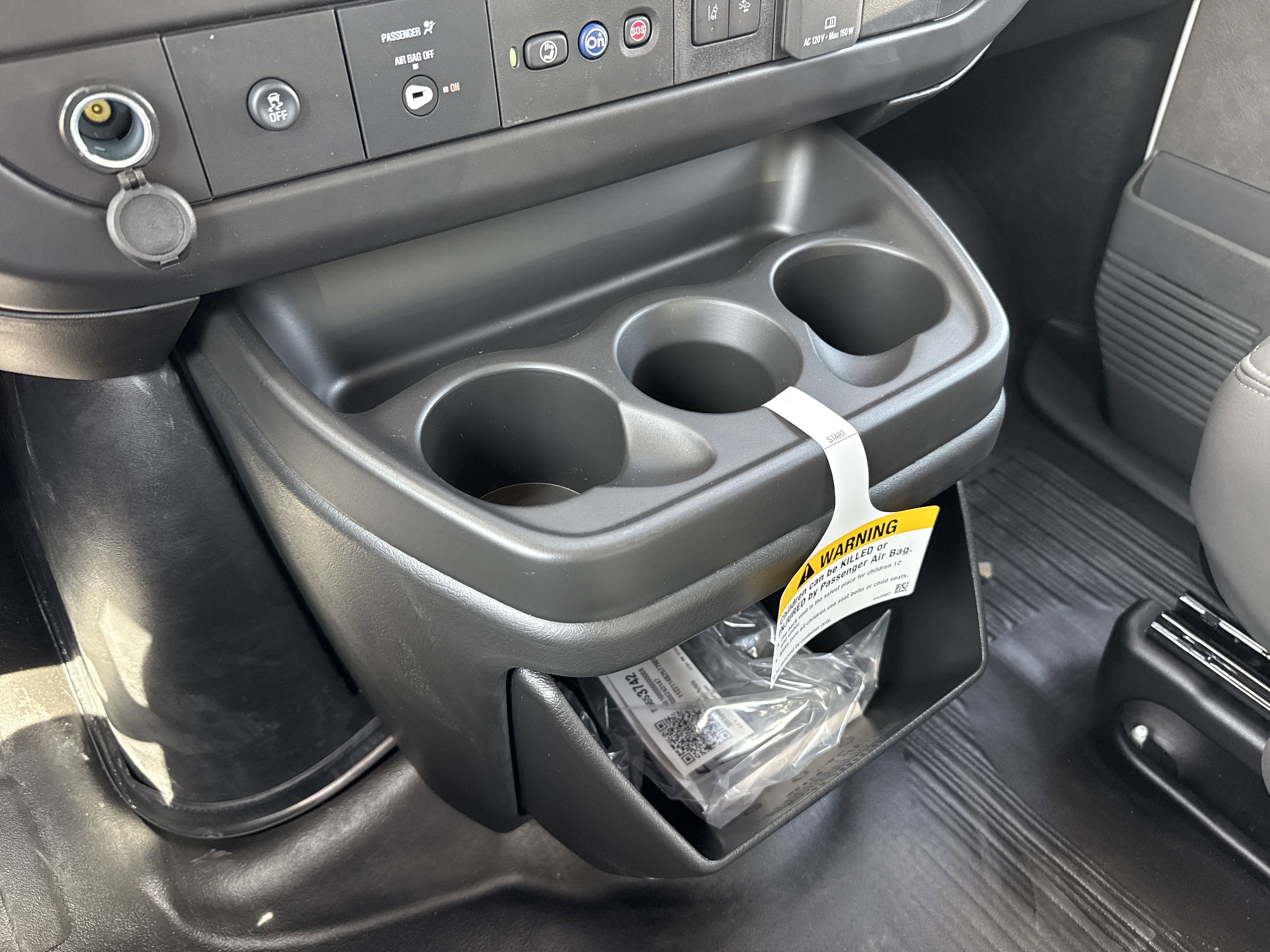 2025 Chevrolet Express Cargo Work Van - Photo 16