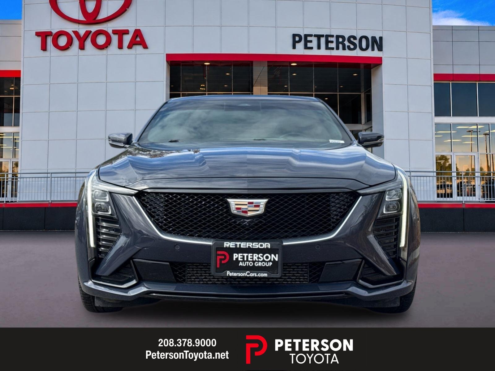 Used 2025  Cadillac Sport image 8