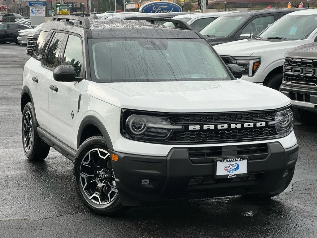2026 Ford Bronco Sport Outer Banks 4X4's photo