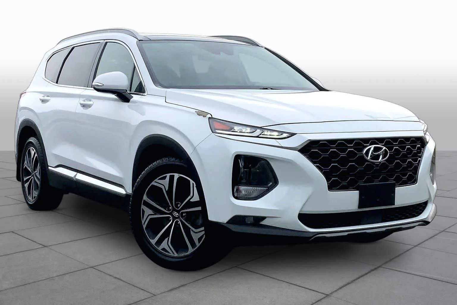 Used 2019 Quartz White Hyundai Ultimate image 3