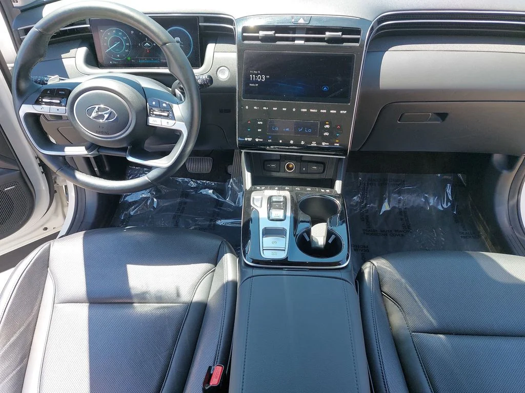 Used 2022 White Hyundai Limited image 9