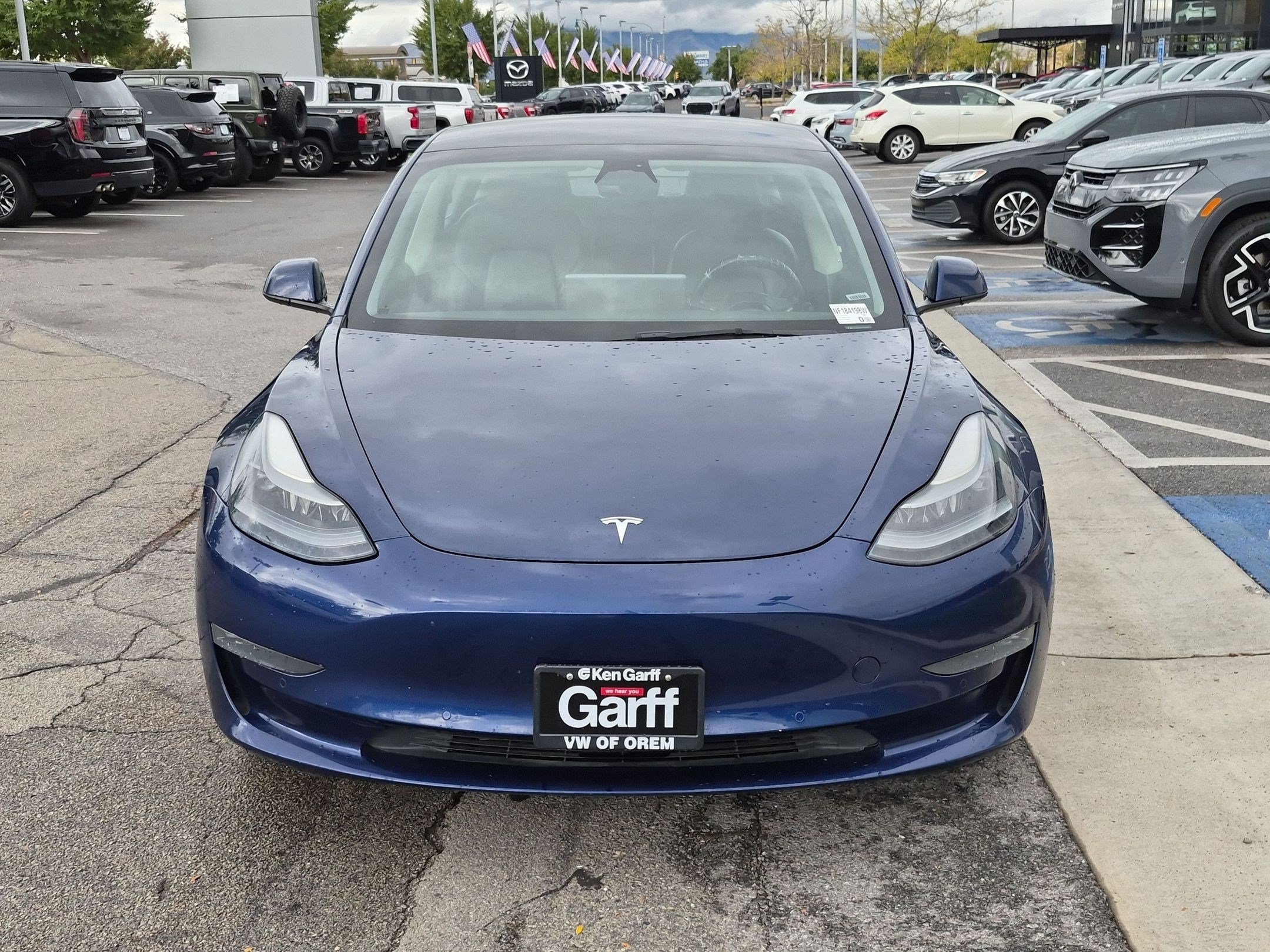 Used 2022 Deep Blue Metallic Tesla Long Range image 9
