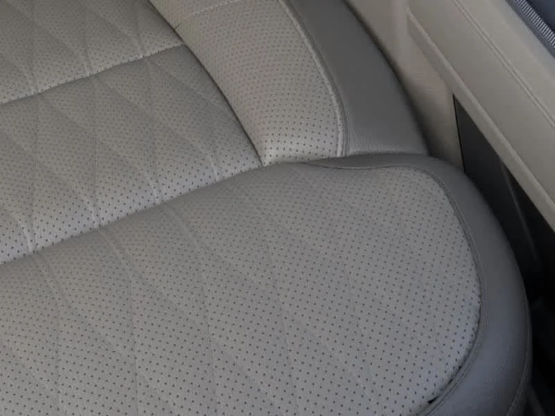 New 2026 Star White Metallic Tri-Coat Ford Platinum image 16