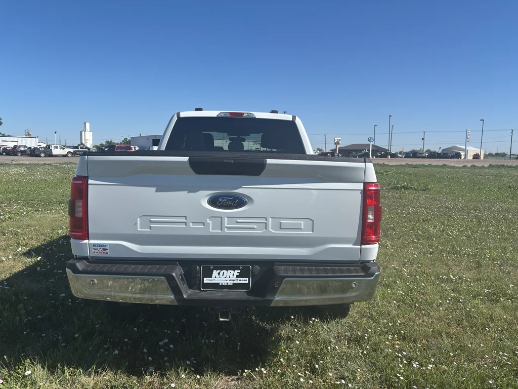 Used 2023 Oxford White Ford XLT image 6