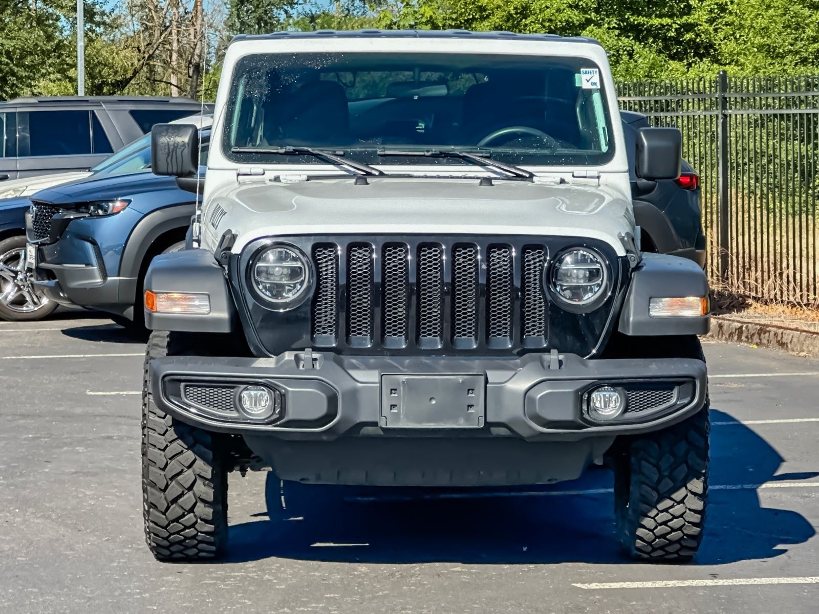 Used 2022 White Jeep Unlimited Willys image 8