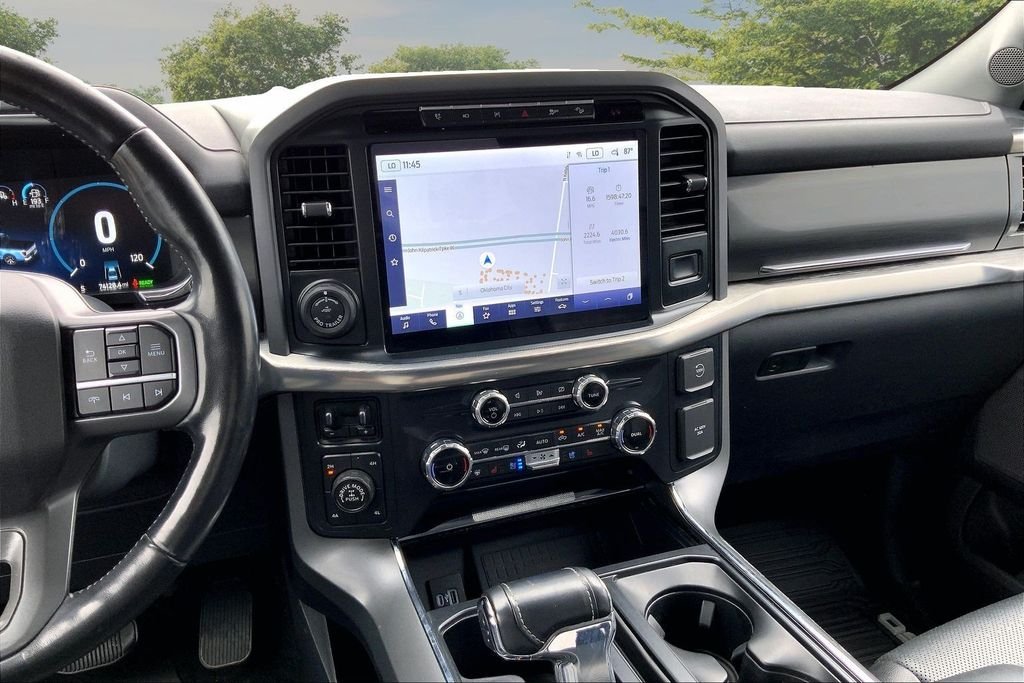 Used 2022 Gray Ford Lariat image 10