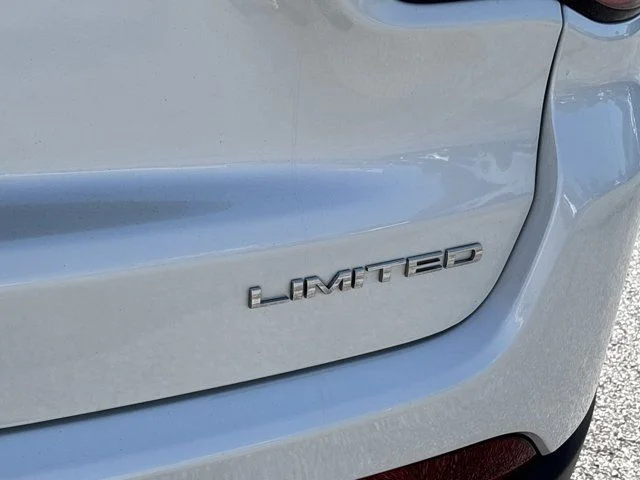 Used 2018 White Jeep Limited image 6