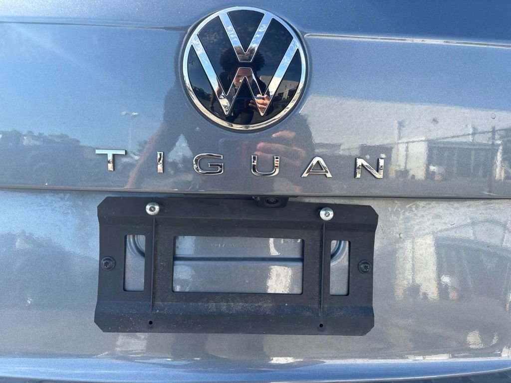 Used 2024 White Volkswagen 2.0T Wolfsburg Edition image 6