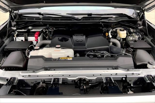 Certified Used 2025 CELESTIAL SILVER Toyota  image 31