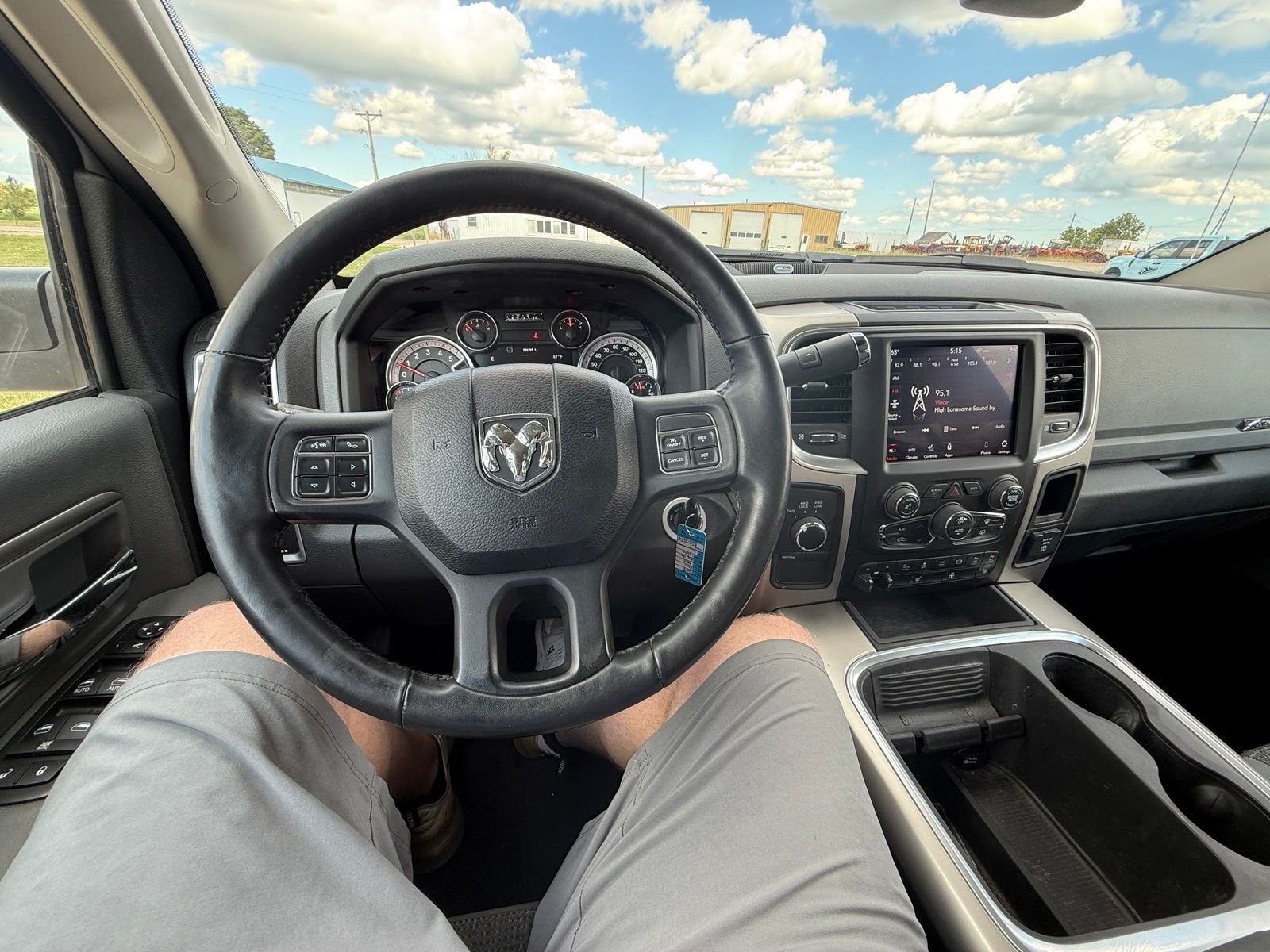 Used 2018 Bright White Clearcoat Ram Big Horn image 15