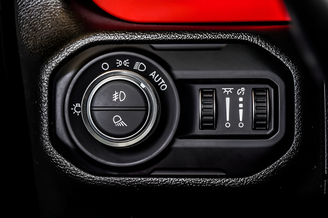 Used 2022 Black Jeep Overland image 20