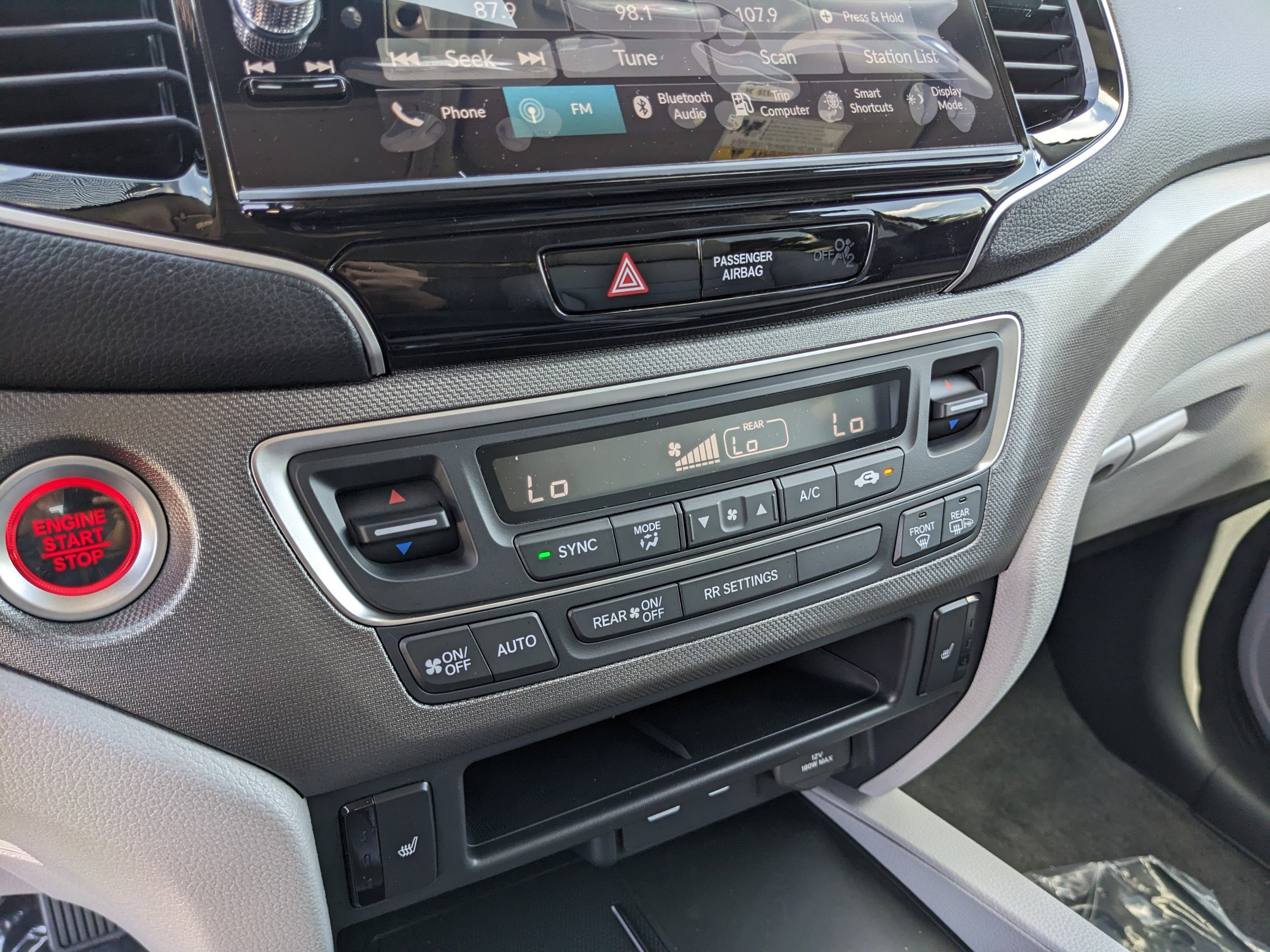 New 2026 Platinum White Pearl Honda RTL image 22