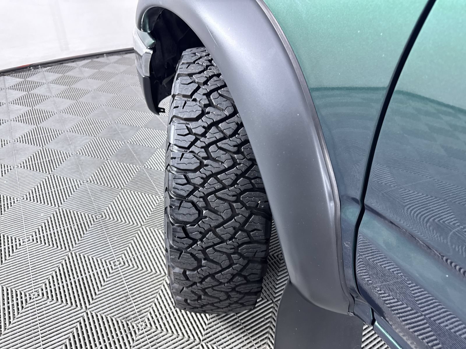 Used 2002 Green Toyota  image 24