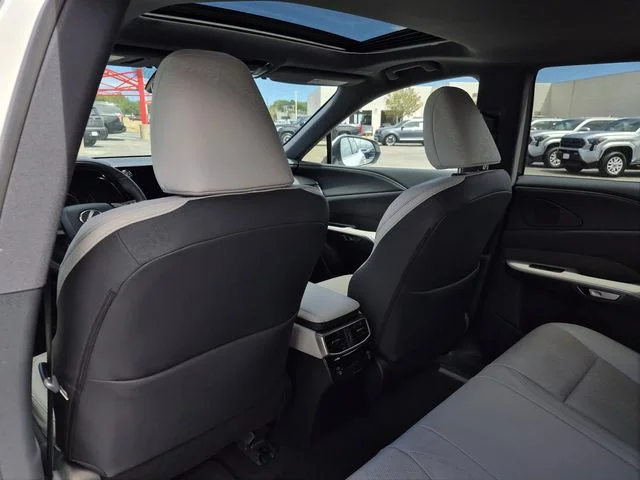 Used 2024 Eminent White Pearl Lexus 350 Premium Plus image 15