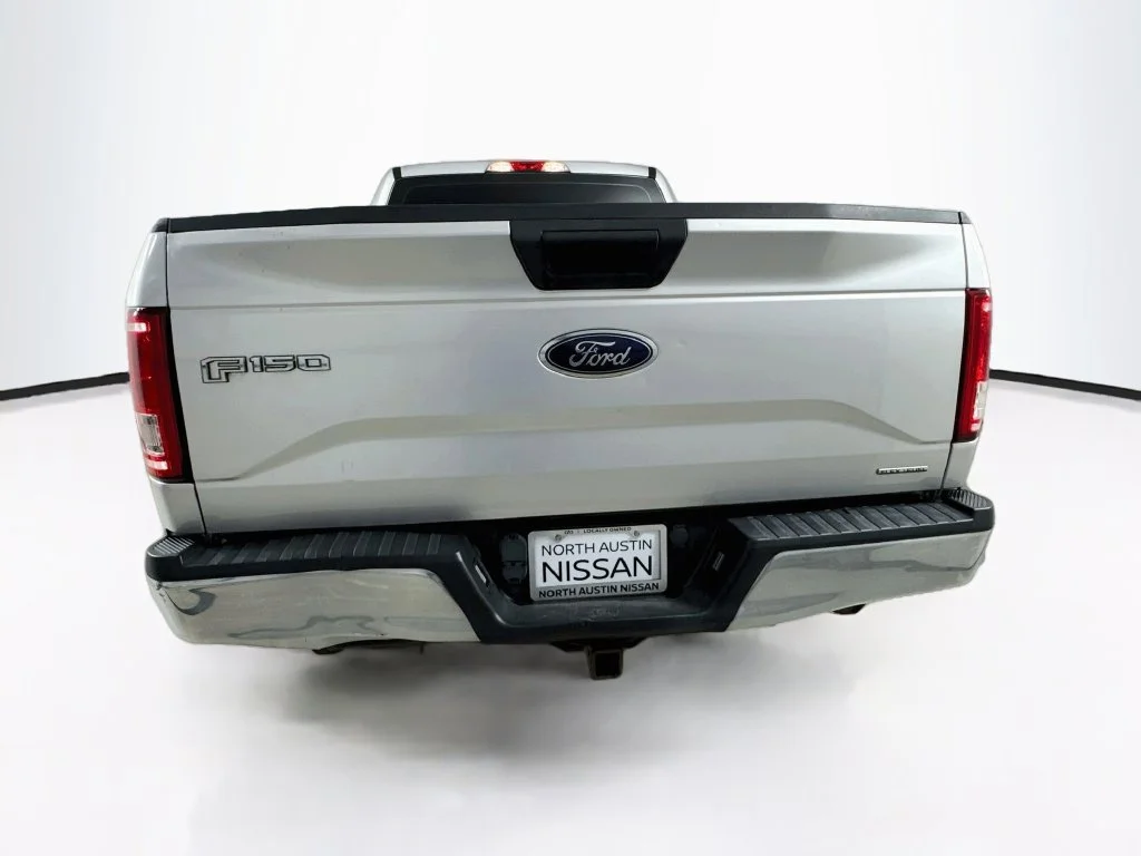 Used 2016 Silver Ford XL image 6
