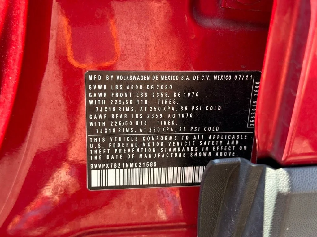 Used 2022 Red Volkswagen 1.5T SE image 27